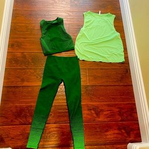 Fabletics sports bra in medium top in medium bottoms and small